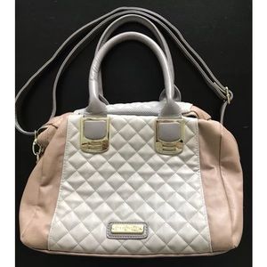 STEVE MADDEN MULTI TONE HANDBAG